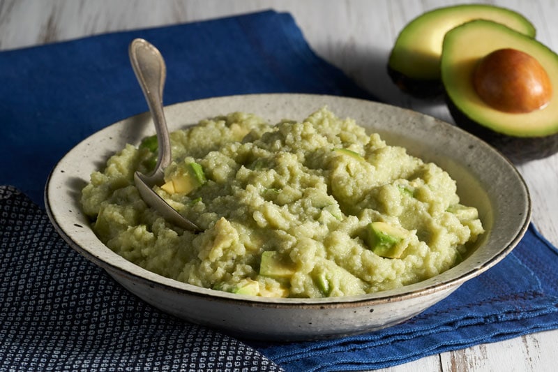 01_Mashed-Cauliflower-with-CA-Avocado_0020.jpg Plate of mashed cauliflower with avocado