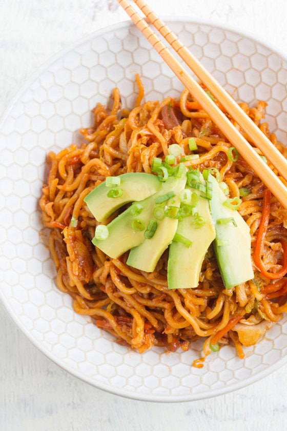 03Veggie-Yakisoba-with-Avocado-5.jpg