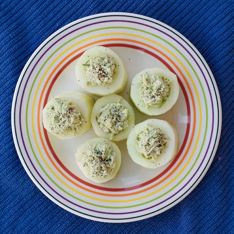 Avocado-chicken-salad-cups-main.jpg Avocado-chicken-salad-cups-main.jpg