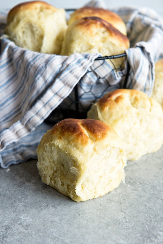 Avocado-Dinner-Rolls-1.jpg Avocado-Dinner-Rolls-1.jpg