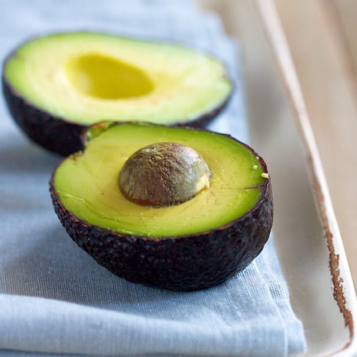 halved-avocado-cutting.jpg