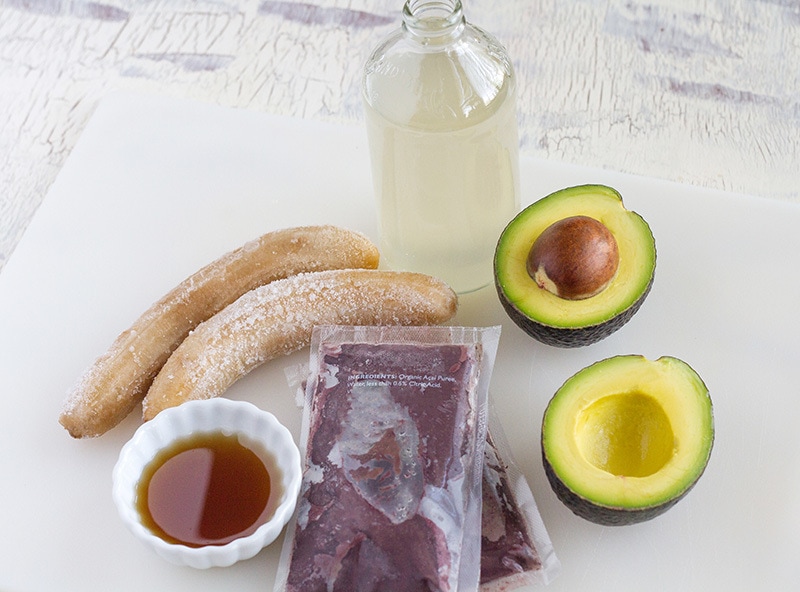 Ingredients-for-Avocado-Acai-Bowl-(3).jpg